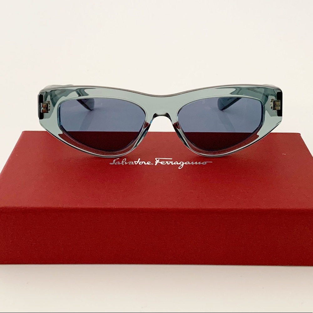 Salvatore Ferragamo Sunglasses, New 215 - Picture 12 of 13